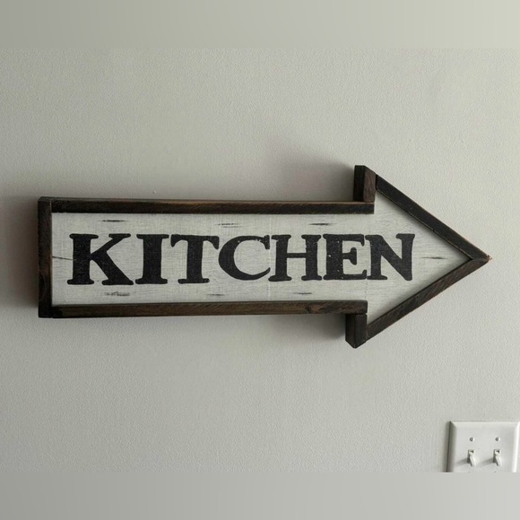 Rustic Kitchen Arrow Sign - Picture 1 of 5